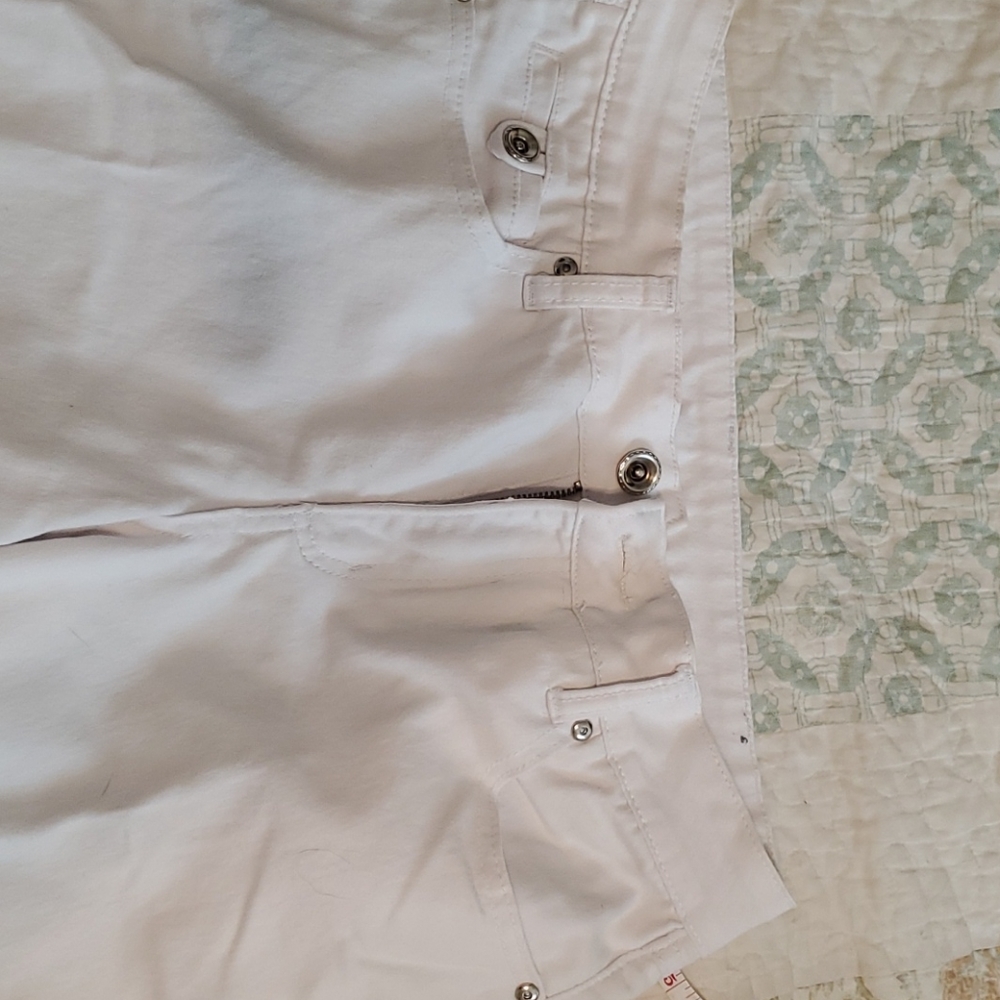 Capri - Picture 3 of 4